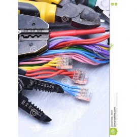 17 - ATTREZZI & MATERIALE